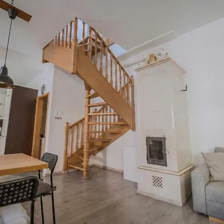 דירה 120 M2 In The Centre Of The Old Town