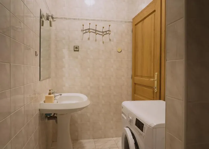 120 M2 In The Centre Of The Old Town Апартаменты